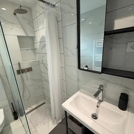 Appartement Sea View Luxury Beachfront 3br